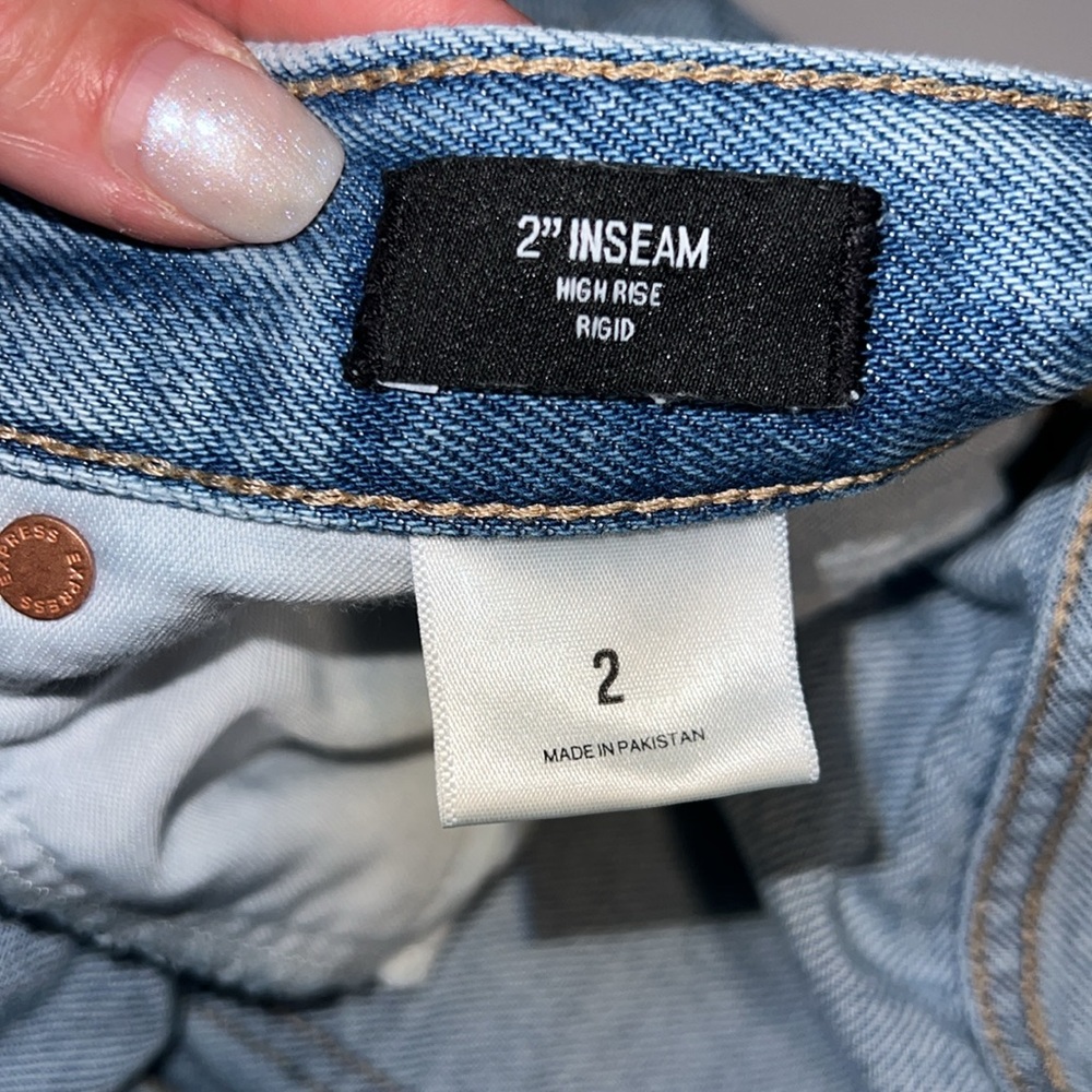 Express Jean Shorts - Picture 6 of 7